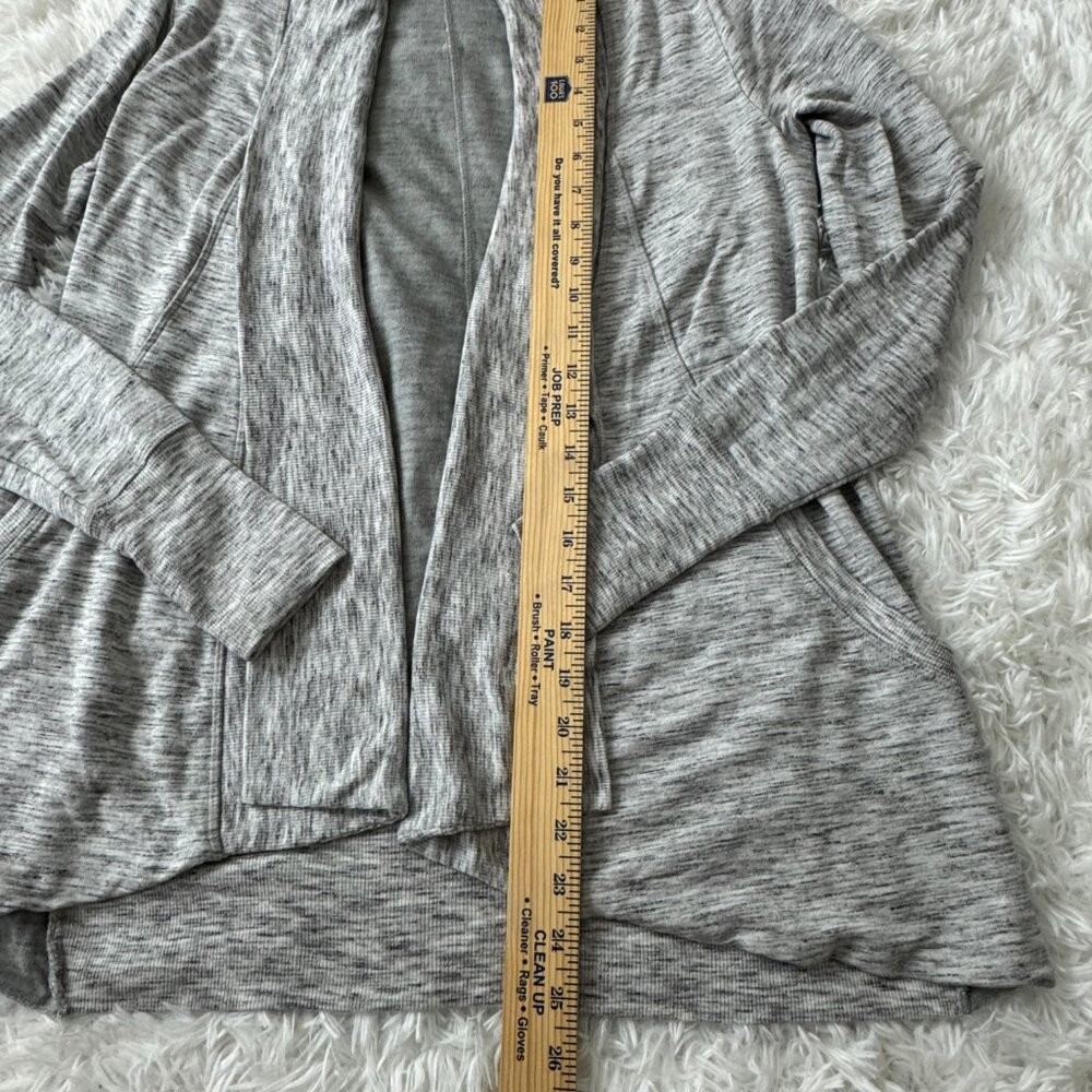 🌿Like New! ATHLETA Pranayama Wrap Cardigan XS Petite – Marl Grey - Picture 9 of 12